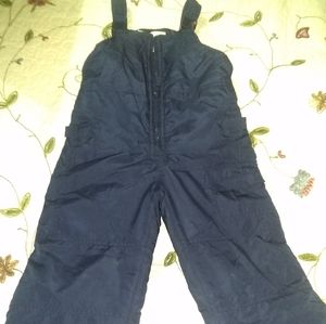 Oshkosh Toddler Snowsuitsize 4T